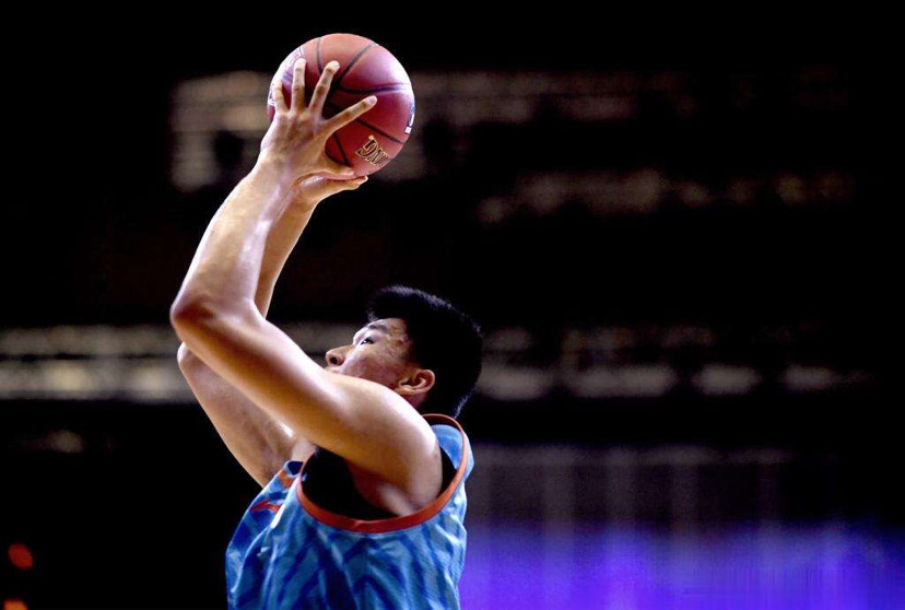 风云突变广东宏远关键时刻外线爆发，NBA总决赛版图或变，引发热议，阵容厚度经受考验的简单介绍