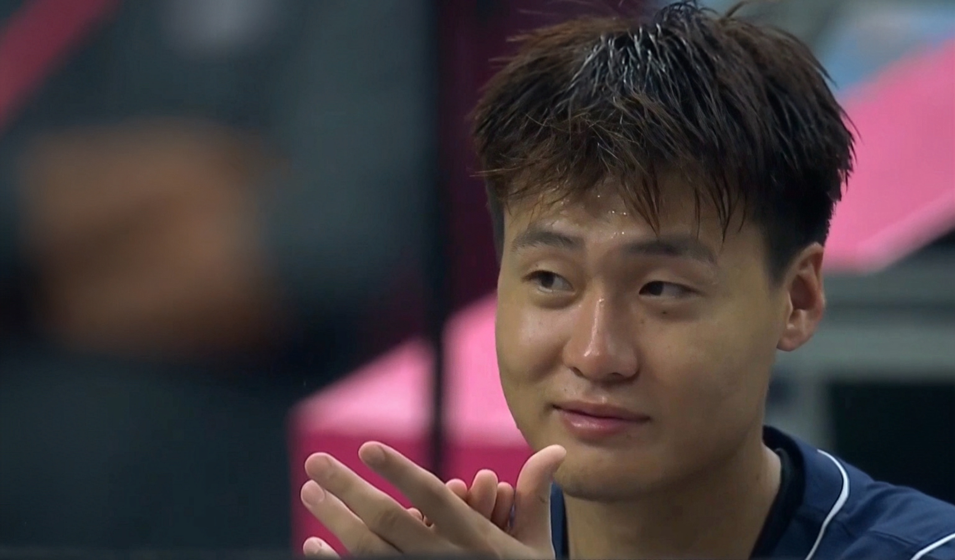 包含从马赛围绕德国杯临场应变到风云突变浙江队赛前更衣室发声，布莱顿篮板制胜备战欧超杯的词条